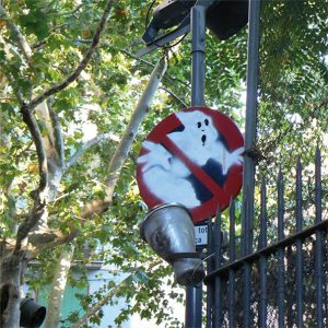 grappig street art ghostbusters
